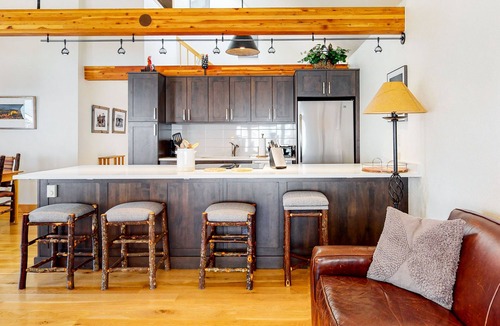 Telluride Condo | Walk to lifts & downtown, mountain-view condo with washer/dryer