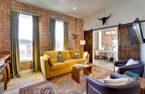 Emmett Apartment | Walk to Shops & Eats: Charming Dtwn Emmett Apt!