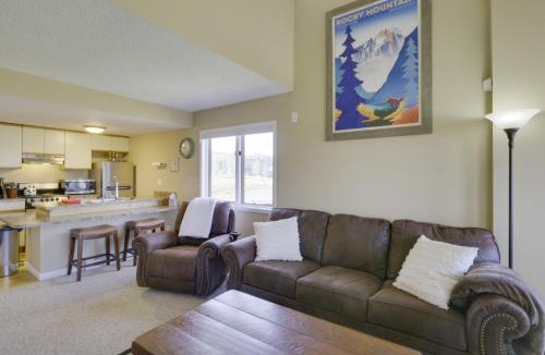 Granby House | Walk to Ski Lifts: Mtn-View Granby Retreat!