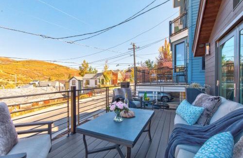 Downtown Park City House | Walk to Ski Slopes Trails 3 Mountain View Homes on Empire Avenue 11 Bedrooms with Private Hot Tubs Fireplaces and AC PEA ML-3975