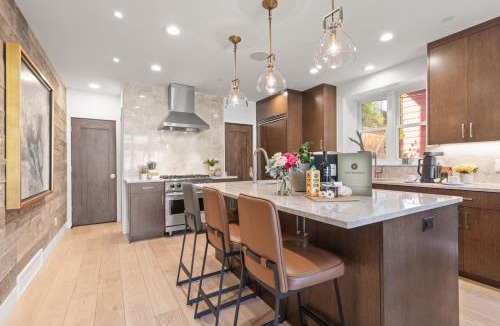Downtown Park City House | Walk to Ski Slopes Trails 3 Mountain View Homes on Empire Avenue 11 Bedrooms with Private Hot Tubs Fireplaces and AC PEA ML-3975