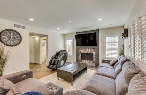 La Buena Vida House | Walk to State Farm Stadium! Poolside Desert Escape