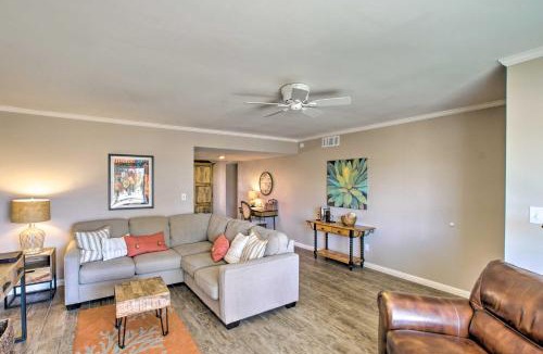 Chateau De Vie Seven House | Walk to Trolley & Lake: Sunny Scottsdale Townhome
