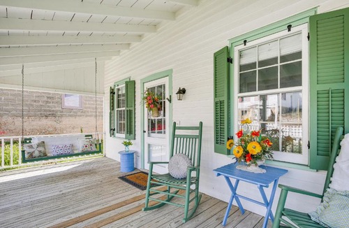 Augusta Apartment | Walk to Wineries: Charming Retreat in Augusta!