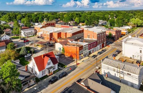 West Liberty House | Walkable Group Getaway w/Bikes in West Liberty!