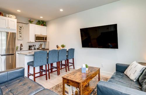 University Hills House | Walkable Location: Pet-Friendly Denver Townhome