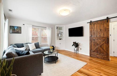 North End House | Walkable North End Home with Free Bikes