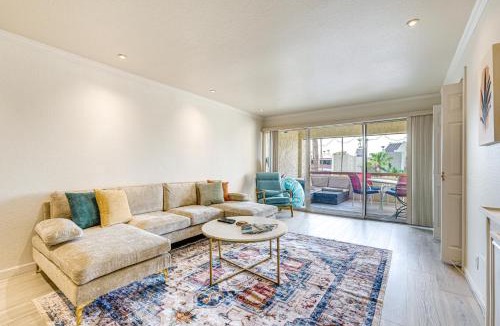 South Scottsdale House | Walkable Scottsdale Condo w/Pool Access!
