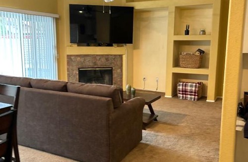 Indio House | Walking Distance to Stagecoach