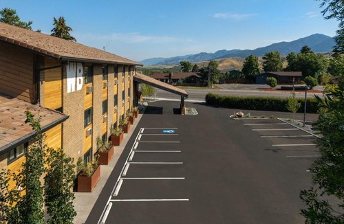 Bozeman Hotel | Wandering Buffalo