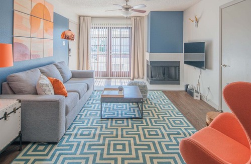 Hy-view Apartment | WanderJaunt | Grand | 2BR | South Scottsdale