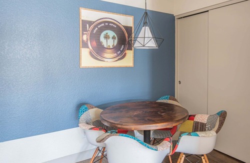 Hy-view Apartment | WanderJaunt | Grand | 2BR | South Scottsdale