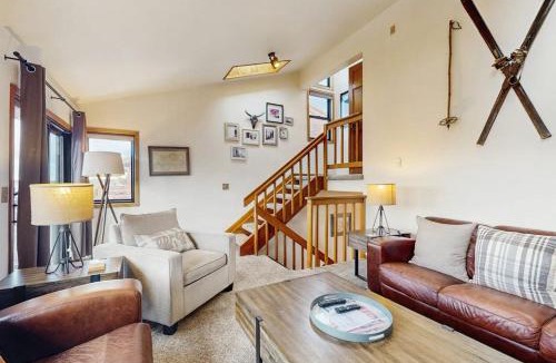 Fraser House | Wapiti Townhouse 3