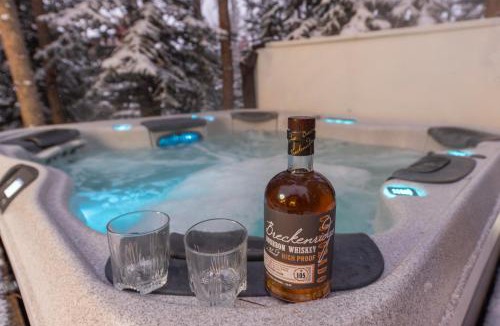 The Highlands House | Warm, Spacious, and Elegant Breckenridge Home near golf course, hot tub, arcade machine, foosball