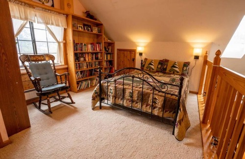 Crystal Lake House | Warm Woodland Getaway with Land