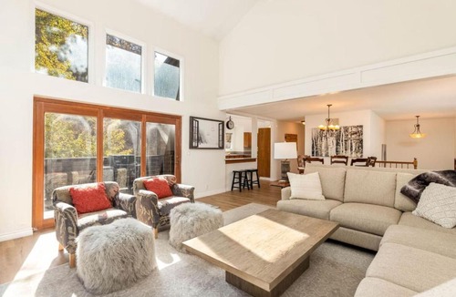 Cottonwood Heights House | Wasatch Mtn. Basecamp Retreat - Private Hot Tub