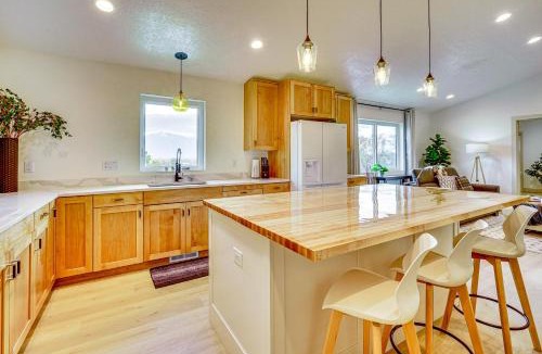 Taylorsville Apartment | Wasatch Ski Base w/Mtn Views: Families Welcome!