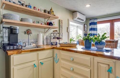 Monticello Apartment | Water & Sunset Views! Monticello Couple's Getaway