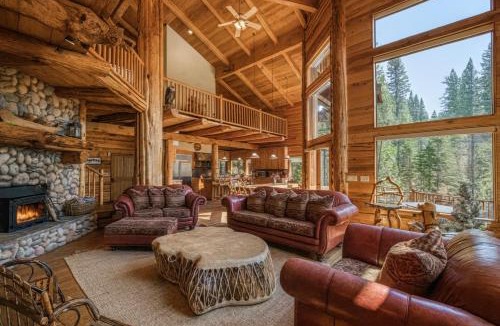 Shaver Lake House | Waterfall Lodge Yellowstone Vibes AC Space