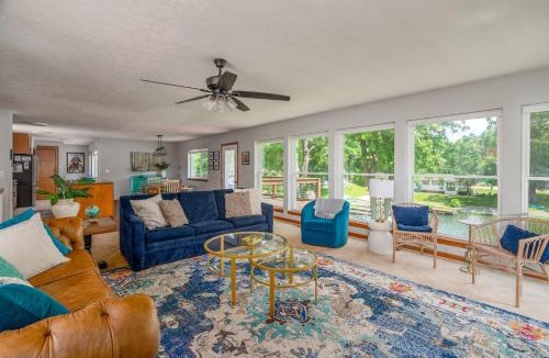 Marion House | Waterfront 3BR Loft w Dock on Lake of Egypt