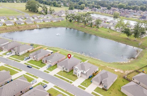 Lafayette Villa | Waterfront,4bedroom,2bath,King Bed,separate shower