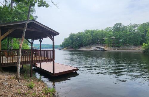 Hot Springs Village House | Waterfront Lake Coronado Home w/Deck & Views