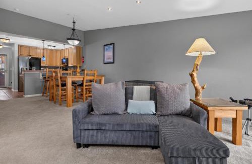 Fraser Apartment | Waterside West D301