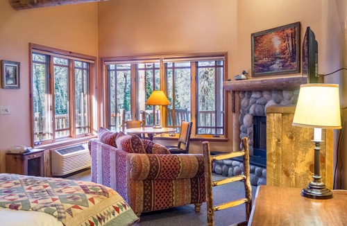 Grants Pass Cabin | Weasku Inn