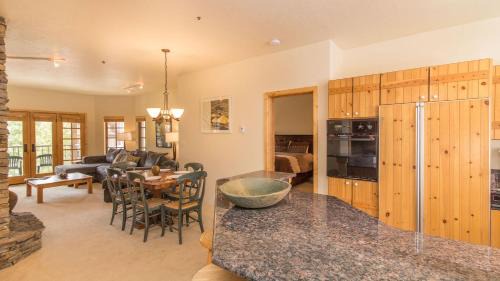 Mountain Village Apartment | Westermere 311 - 2 by AvantStay