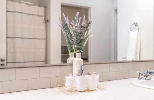 Caldwell House | Western Caldwell Charm