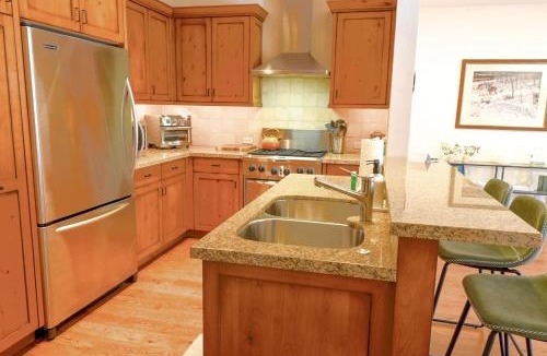 Ketchum House | Westview Terrace 4