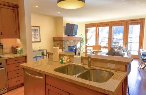 Ketchum House | Westview Terrace 4