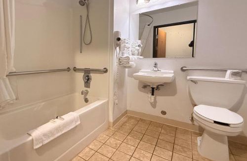 Kimball Hotel | Westwood Inn & Suites Kimball I 90