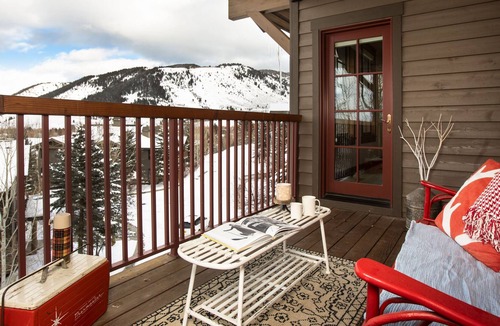 Jackson Condo | Whether you’re seeking outdoor adventure or refined culture, this spot has it