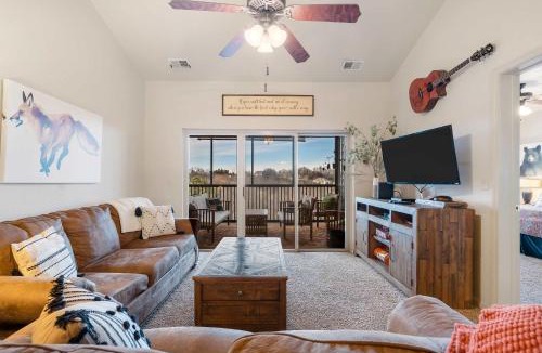 Branson West House | Whippoorwill Woods - 3 BDR with Tons of Amenities