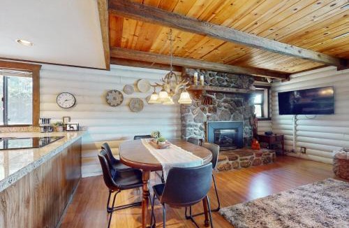 Munds Park House | Whispering Pines Lakehouse