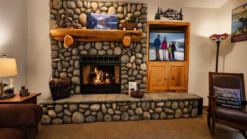 Deer Park House | Whistler 21