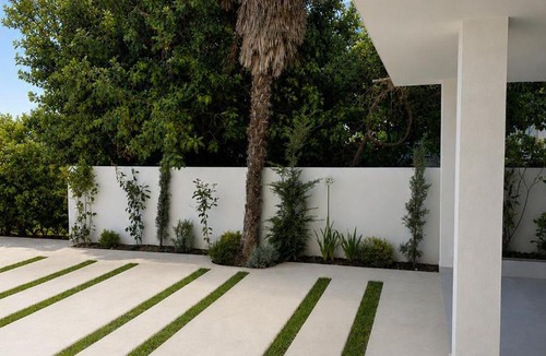 Ulcinj Apartment | White Arches