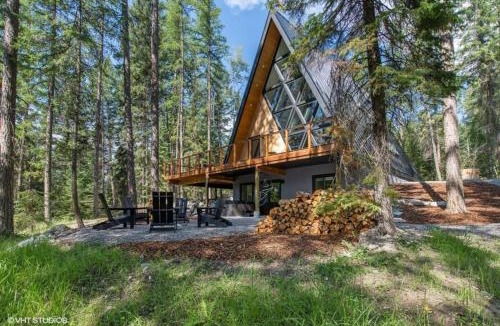 Whitefish House | Whitefish Glacier A-Frame Hideaway