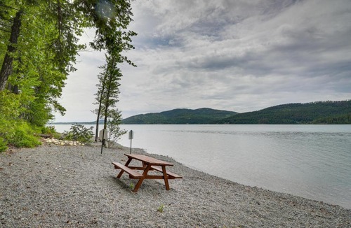 Whitefish House | Whitefish Lake Couples Escape w/Community Perks!