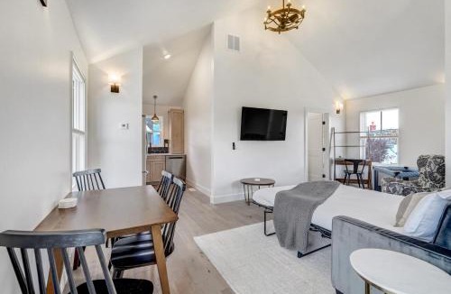 Buena Vista House | Whitewater Peak - Cozy Retreat with Scenic Views
