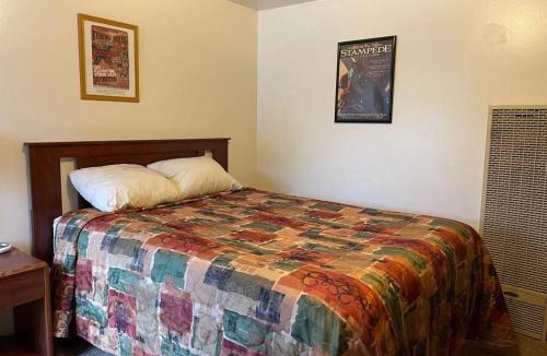 Cody Hotel | Wigwam Motel