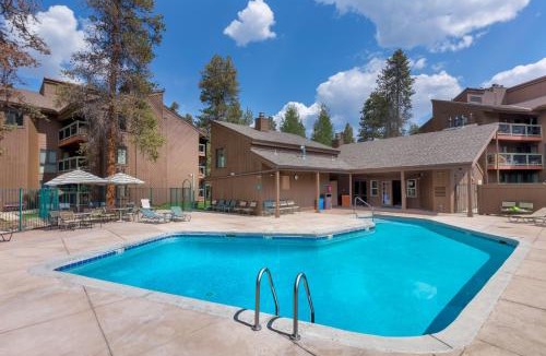 Keystone Apartment | Wild Irishman #1041B