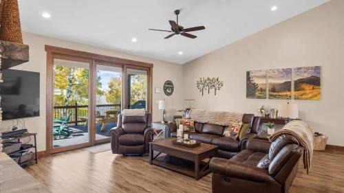 Red Lodge House | Willow Creek Hideaway