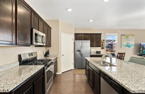 Windsor House | Windshire Retreat with Pool, Garage and Pet-Friendly