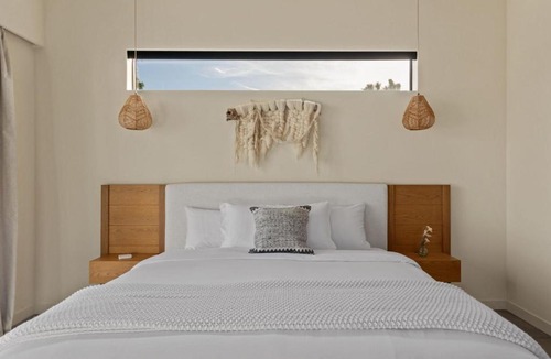 Yucca Valley House | Windsong Modern compound w pool spa