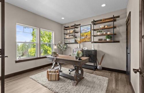 Hayden View Estates House | Winston's Luxurious Retreat