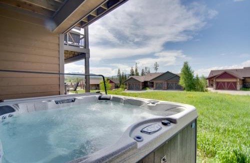 Rendezvous House | Winter Park Chalet w/Hot Tub + Free Shuttle!