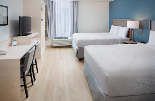 Everett Hotel | WoodSpring Suites Seattle Everett