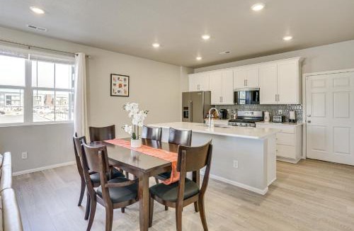 Aurora House | Work, Play & Explore Denver! Townhome Near Airport